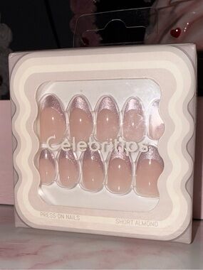 Celebritips Short Almond Press-On Nails - Nude with Silver Glitter Tips